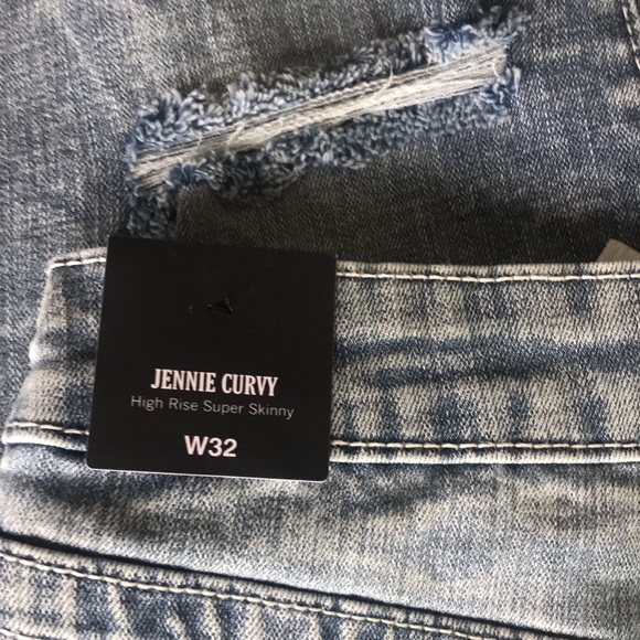 True Religion Jennie Curvy High Rise With Destroy in Light Whisper Size 32 - Picture 5 of 13